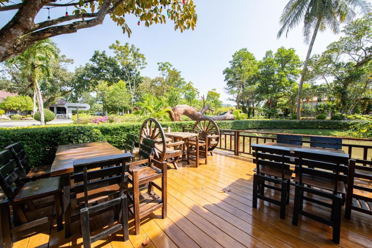 Rnana Grand Hotel Phang Nga Ngoại thất bức ảnh