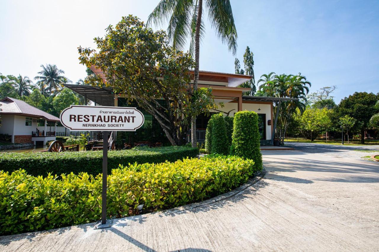 Rnana Grand Hotel Phang Nga Ngoại thất bức ảnh