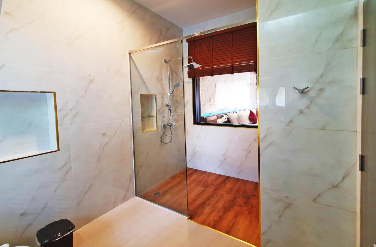 Rnana Grand Hotel Phang Nga Ngoại thất bức ảnh