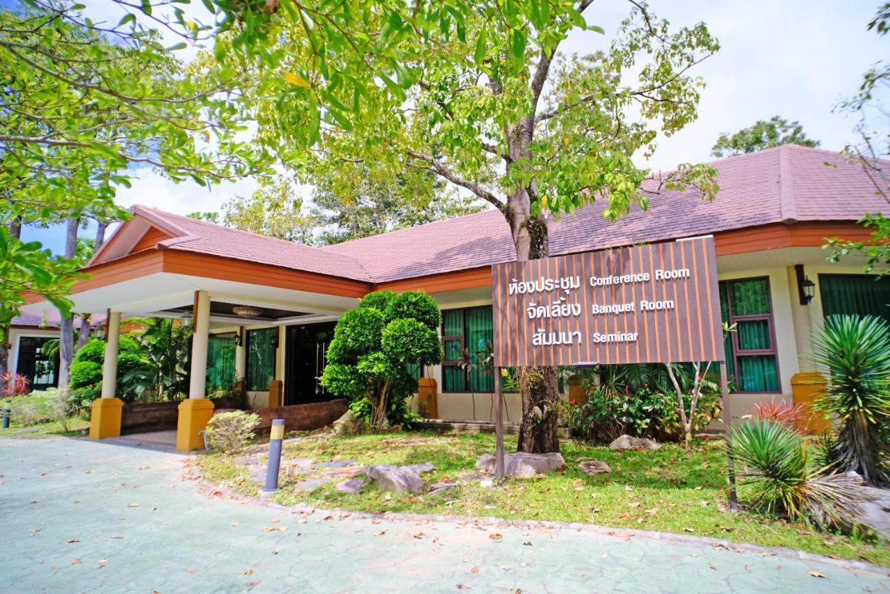 Rnana Grand Hotel Phang Nga Ngoại thất bức ảnh