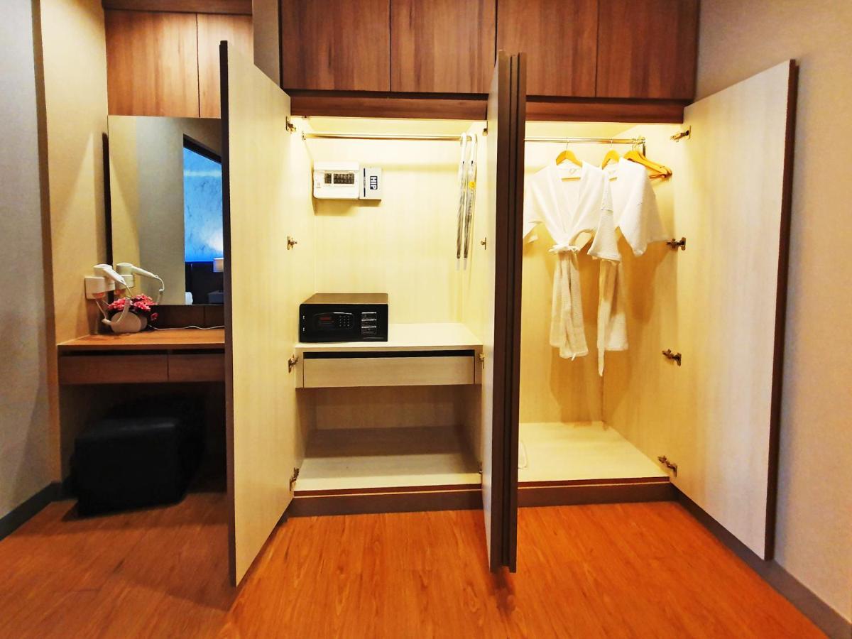 Rnana Grand Hotel Phang Nga Ngoại thất bức ảnh