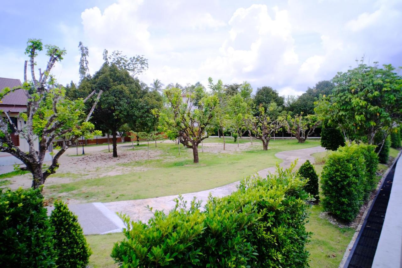 Rnana Grand Hotel Phang Nga Ngoại thất bức ảnh