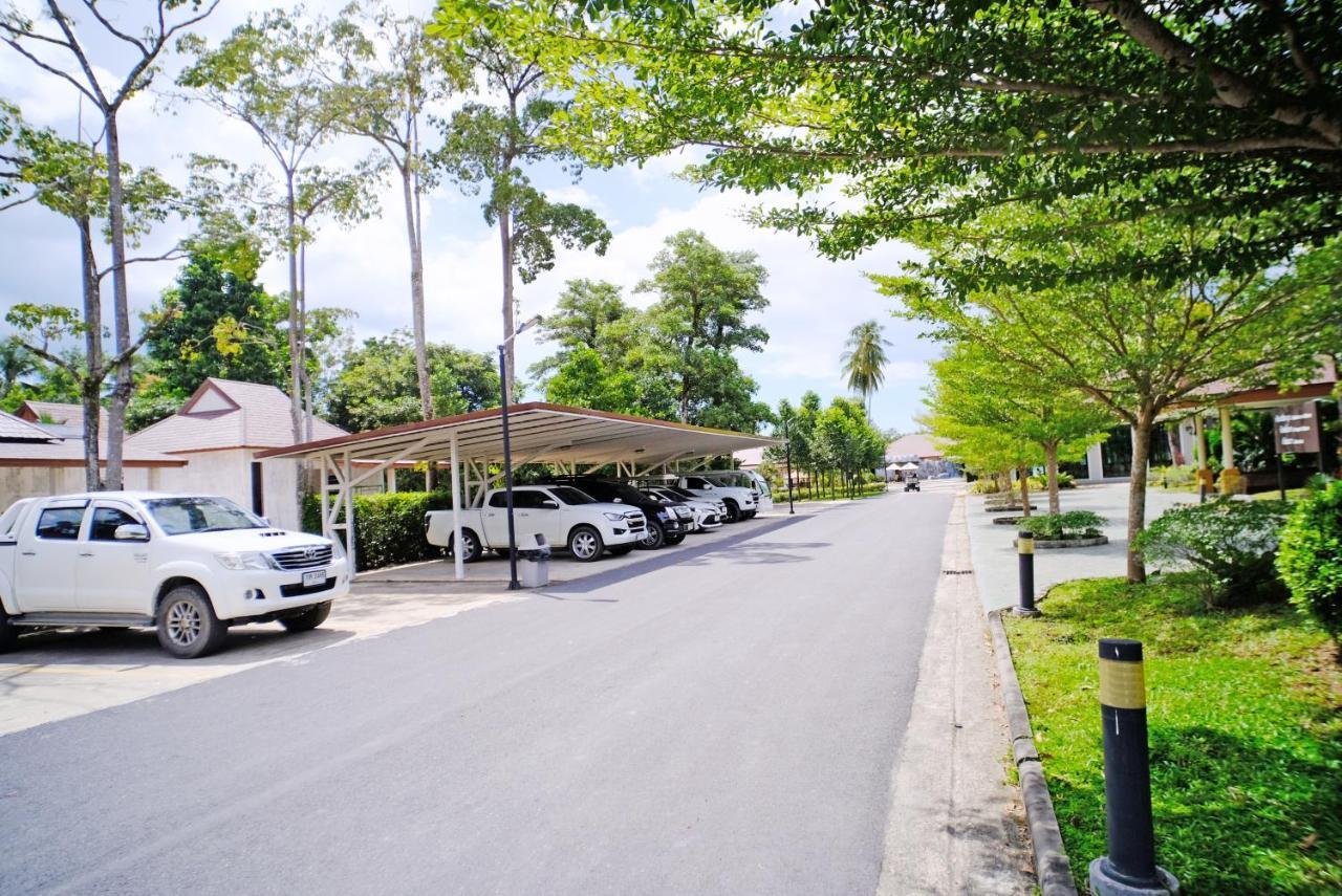 Rnana Grand Hotel Phang Nga Ngoại thất bức ảnh