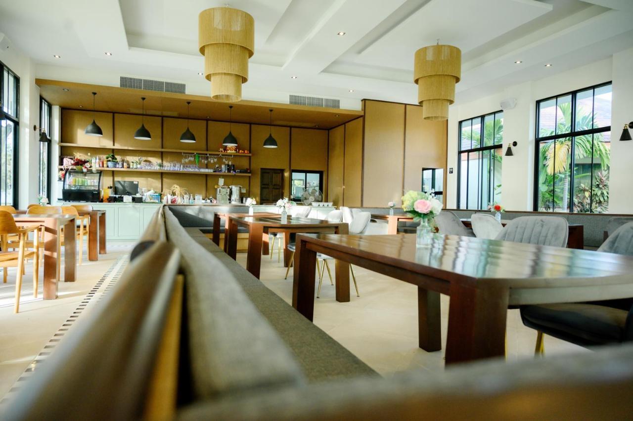 Rnana Grand Hotel Phang Nga Ngoại thất bức ảnh