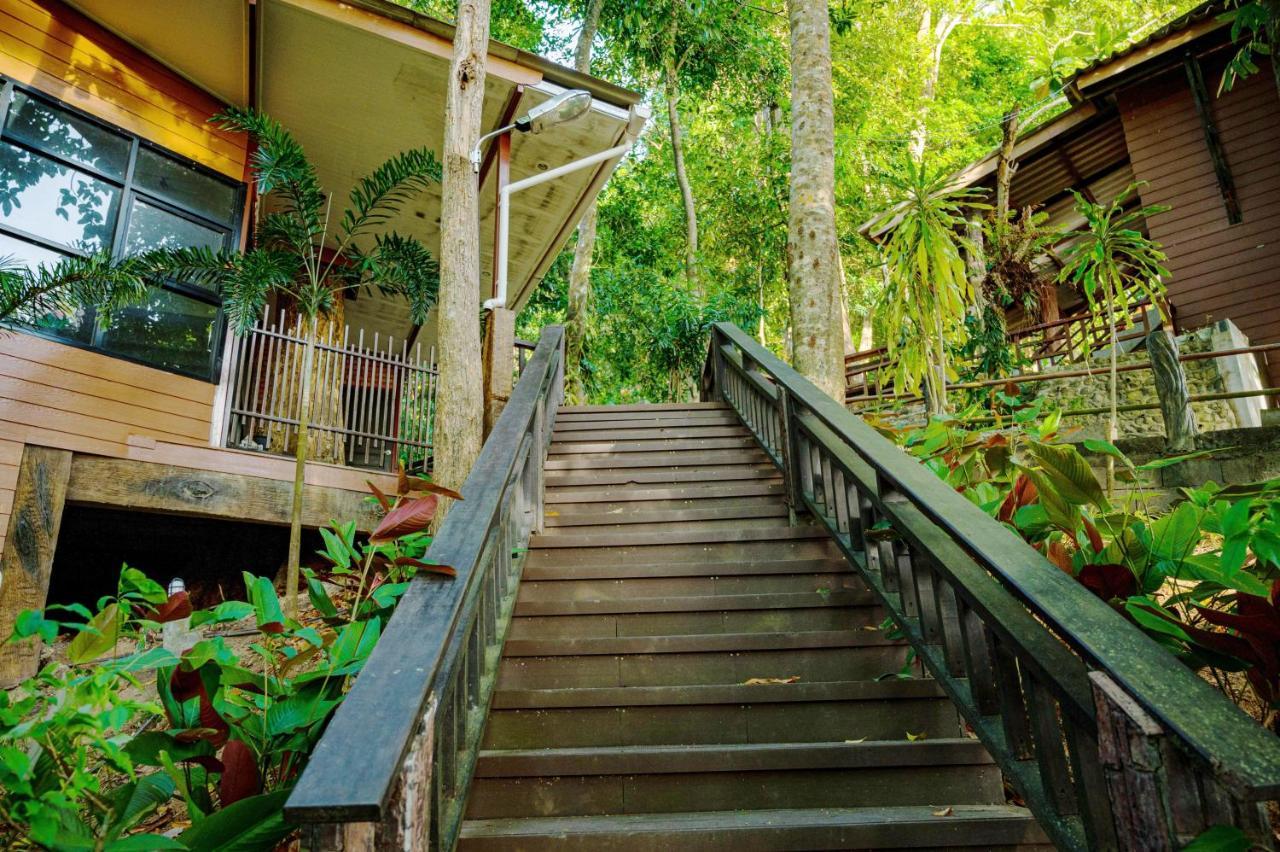 Rnana Grand Hotel Phang Nga Ngoại thất bức ảnh